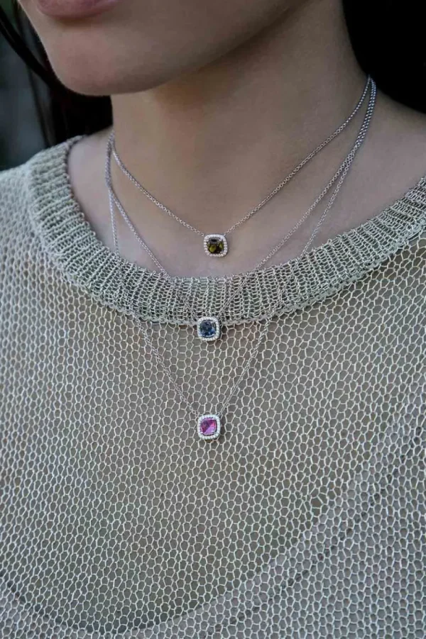 Colliers^APM Monaco Collier Ajustable Pierre Carree Fuchsia